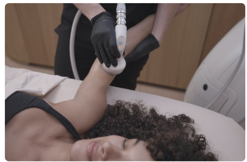 Endodermic vacuum suction body treatment in progress.